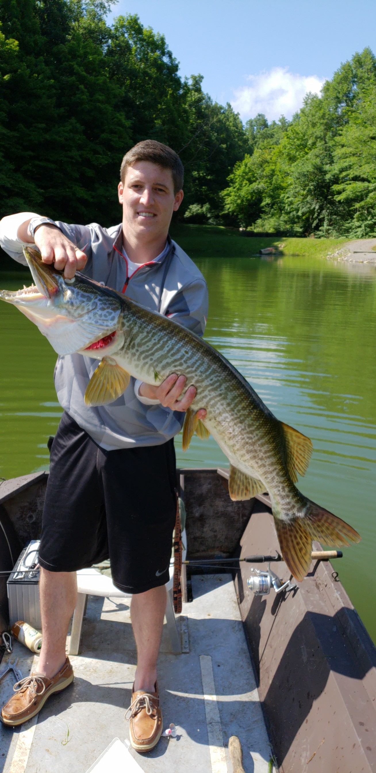 Looking for Muskie Fishing in Ohio? Briarwood Sporting Club